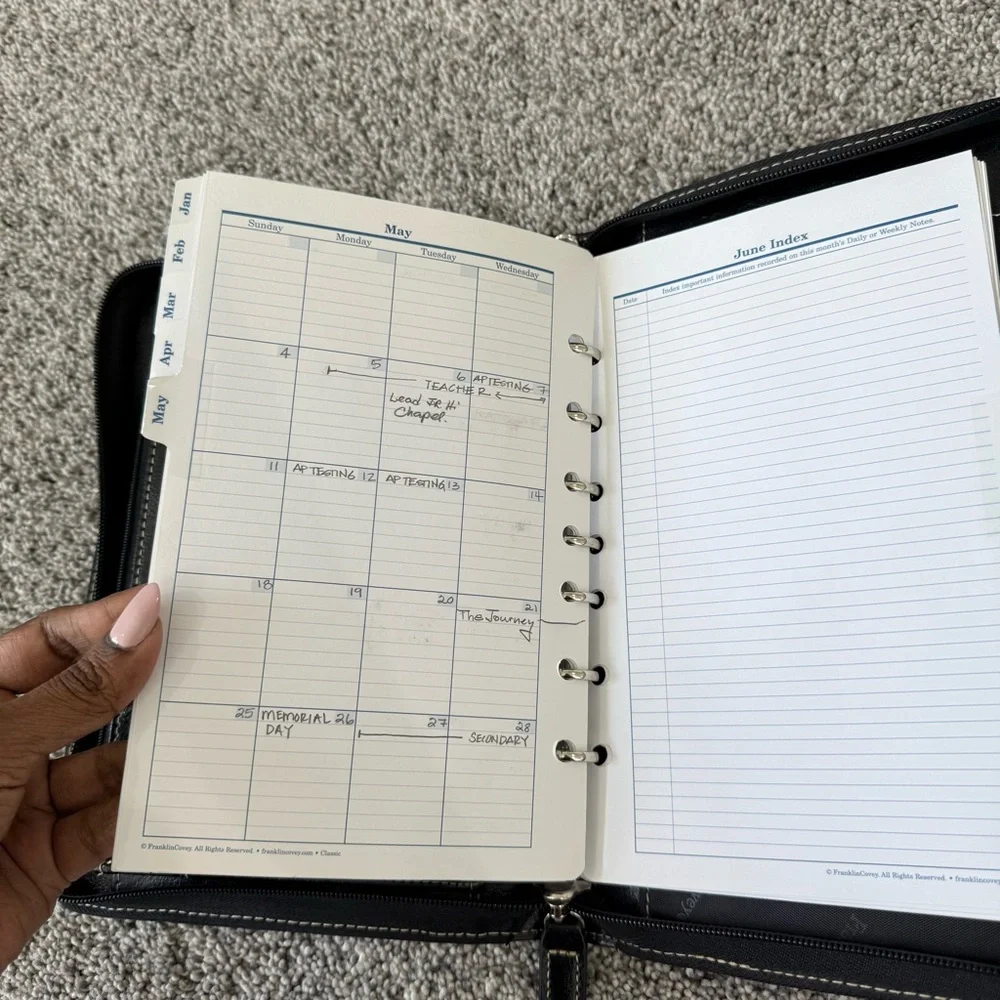 Franklin Covey Black Zip Around Leather 7 Ring Compact Planner 5.5 X 8.5 Inches - Picture 8 of 14